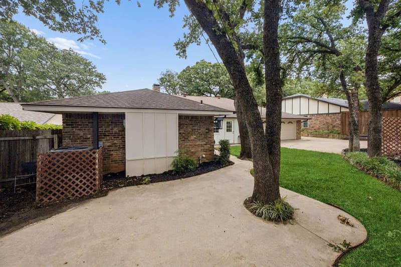 1908 Scarlett Court, Arlington TX 76012 - Photo 37