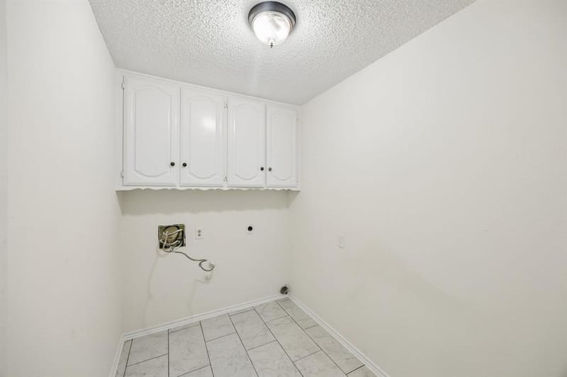 1908 Scarlett Court, Arlington TX 76012 - Photo 21