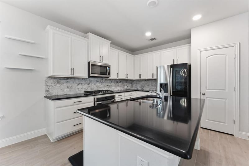 2104 Barx Drive, Little Elm TX 75068 - Photo 6