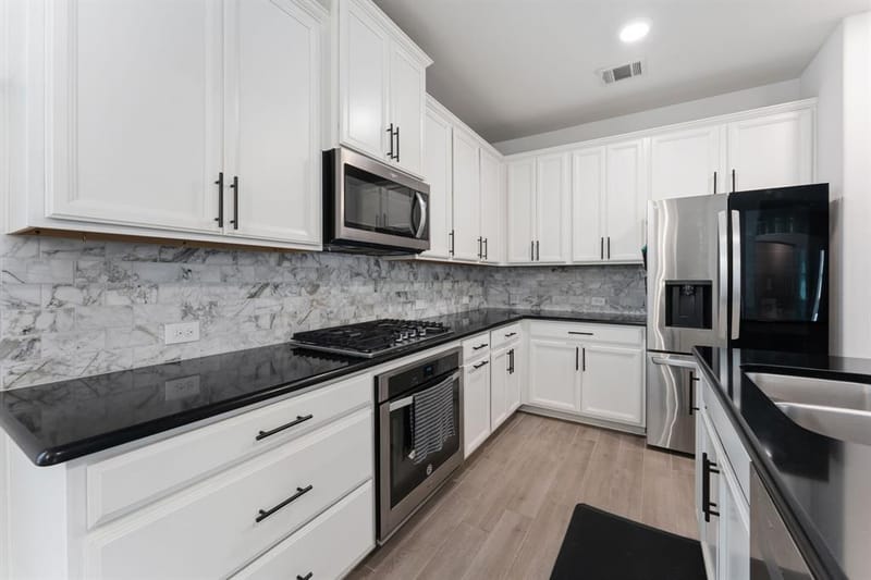 2104 Barx Drive, Little Elm TX 75068 - Photo 8