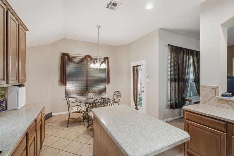 8100 Yucatan Court, Arlington TX 76002 - Photo 13