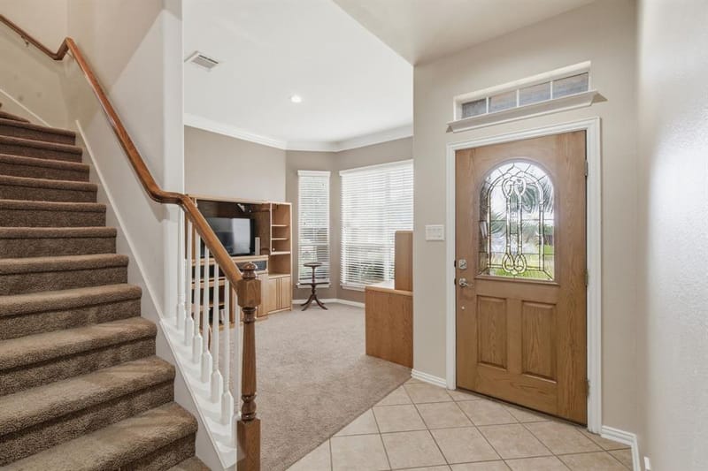 8100 Yucatan Court, Arlington TX 76002 - Photo 3