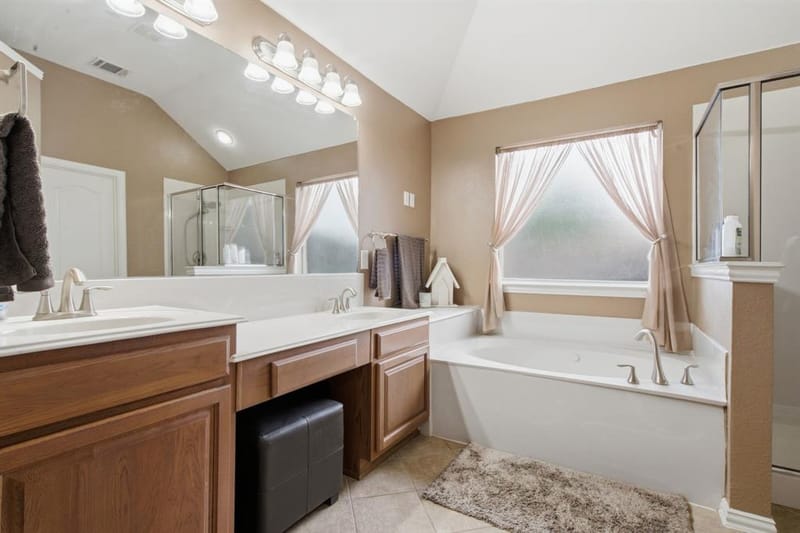 8100 Yucatan Court, Arlington TX 76002 - Photo 18