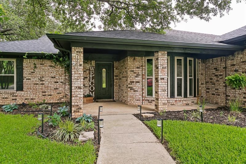7250 Boca Raton Drive, North Richland Hills TX 76182 - Photo 2