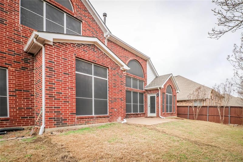 9130 Bottlebrush Lane, Irving TX 75063 - Photo 26