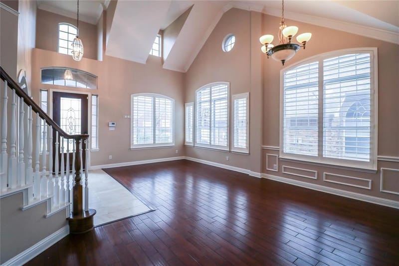 9130 Bottlebrush Lane, Irving TX 75063 - Photo 5