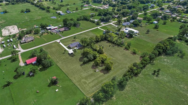 302 County Road 3320, Greenville TX 75402 - Photo 2