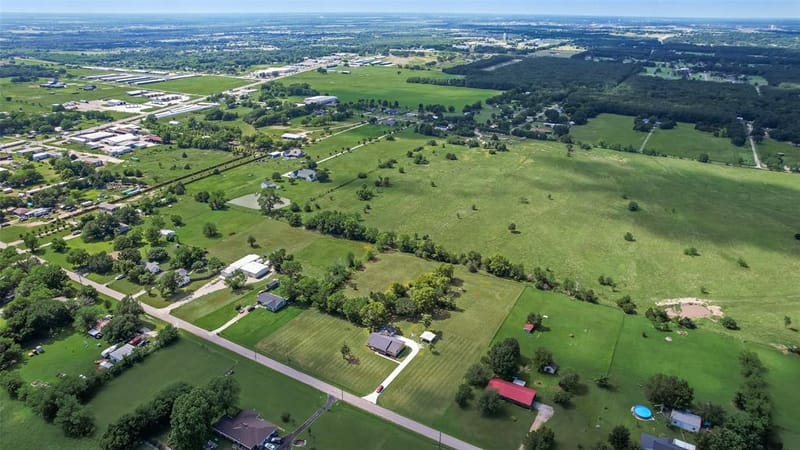 302 County Road 3320, Greenville TX 75402 - Photo 6