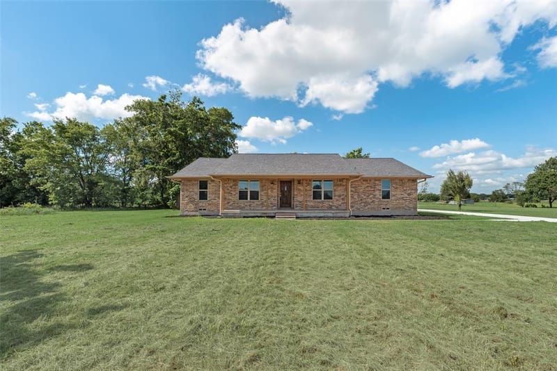 302 County Road 3320, Greenville TX 75402 - Photo 7