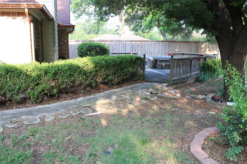 3010 Saint Lo, Irving TX 75060 - Photo 5