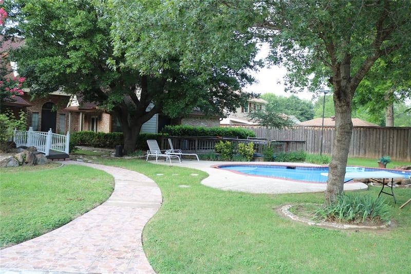 3010 Saint Lo, Irving TX 75060 - Photo 10