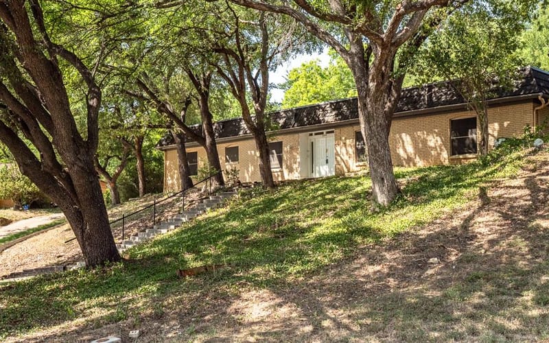 605 Blue Lake Drive, Fort Worth TX 76103 - Photo 36
