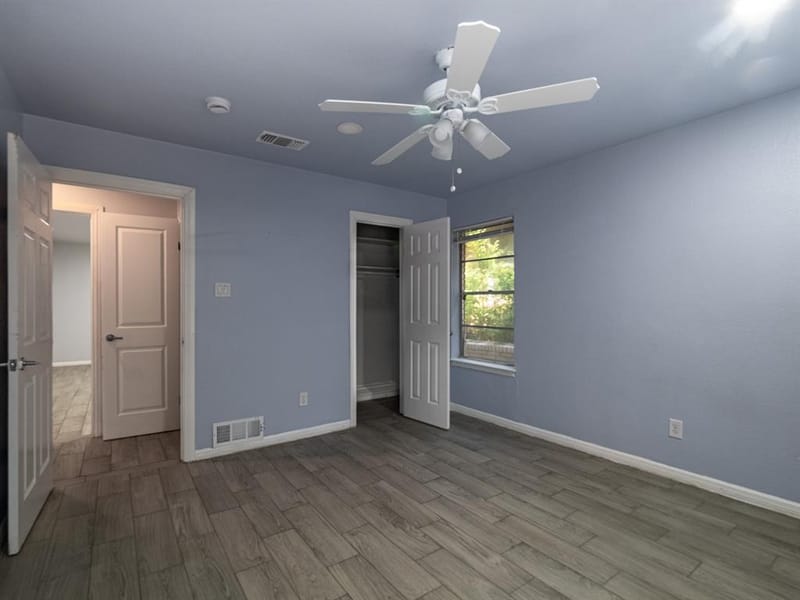 605 Blue Lake Drive, Fort Worth TX 76103 - Photo 32