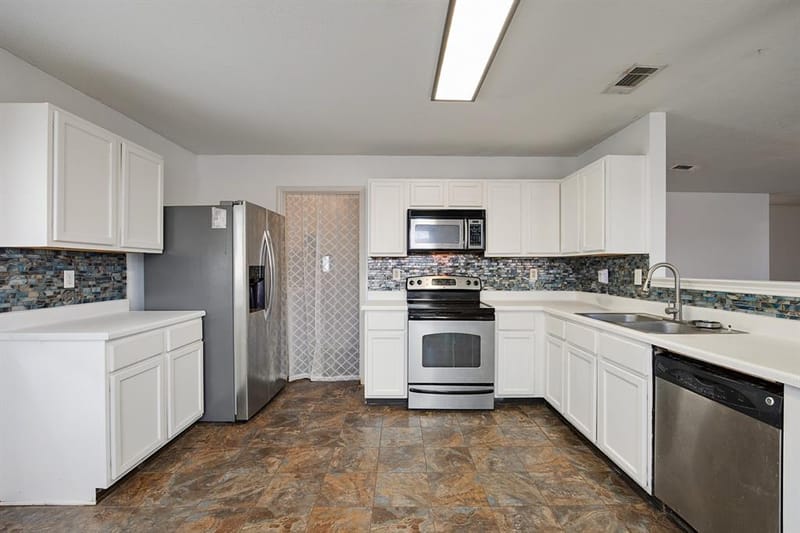 5600 Wiltshire Drive, Fort Worth TX 76135 - Photo 8