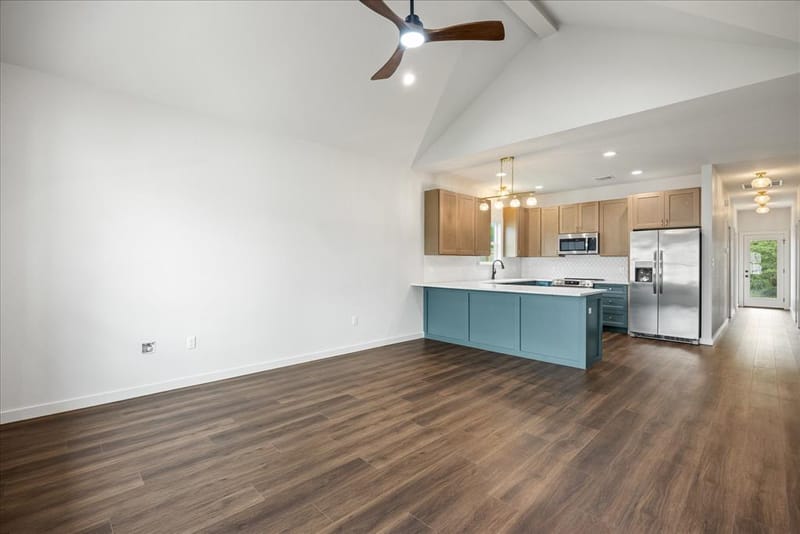 2603 Creekview Drive, Granbury TX 76048 - Photo 7