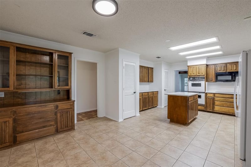 4533 Cinnamon Hill Drive, Fort Worth TX 76133 - Photo 10