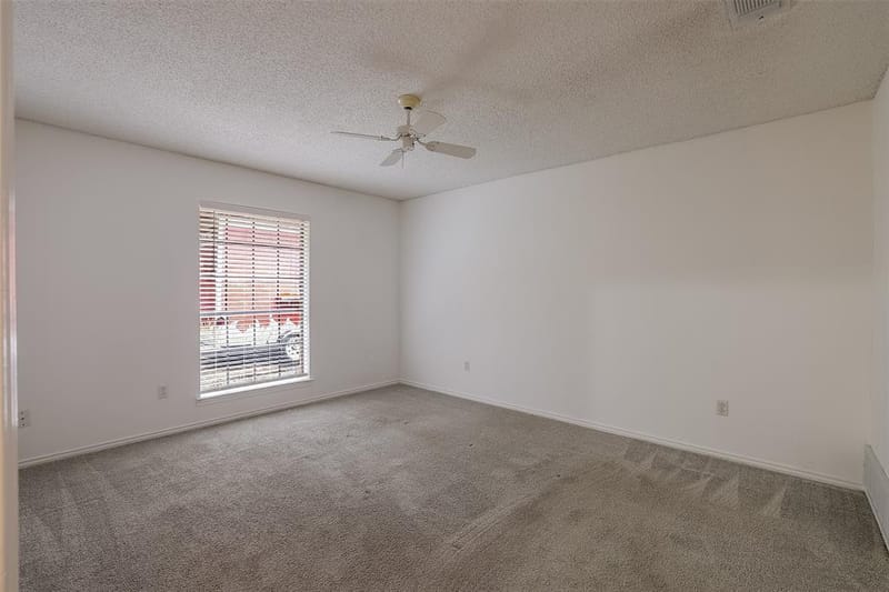 4533 Cinnamon Hill Drive, Fort Worth TX 76133 - Photo 11