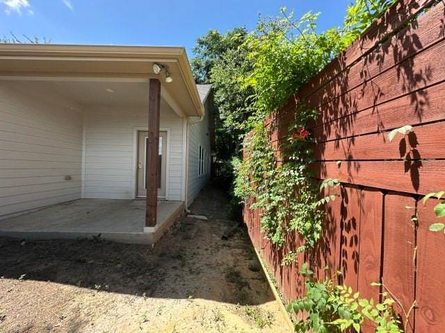 917 E Maddox Avenue, Fort Worth TX 76104 - Photo 18