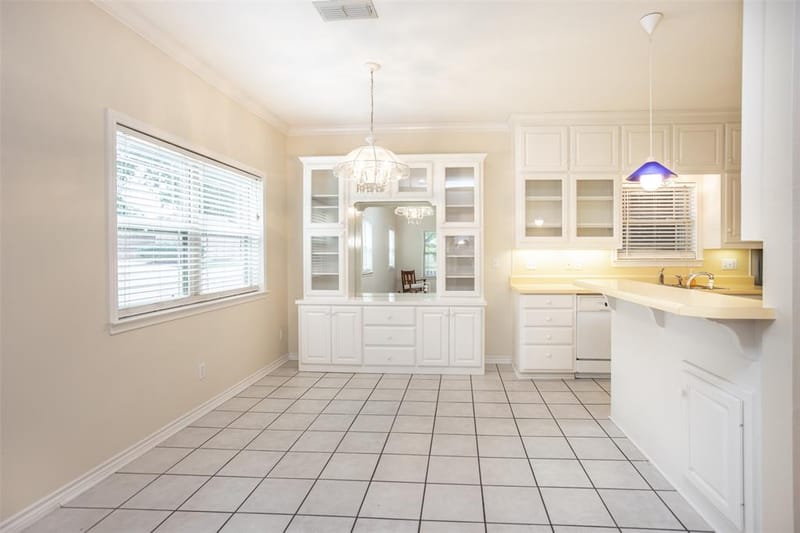 226 Gordon Street, Gainesville TX 76240 - Photo 11