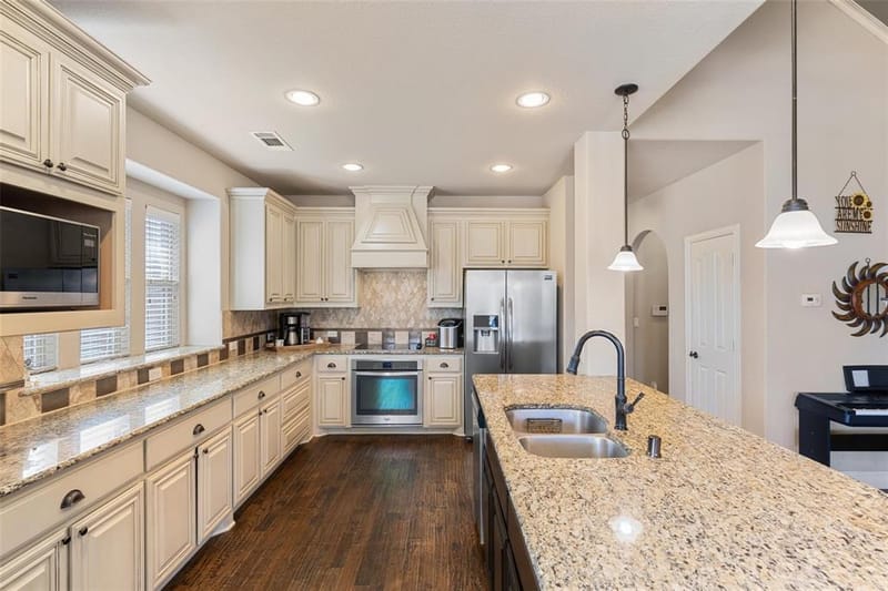 8229 Spitfire Trail, Aubrey TX 76227 - Photo 6