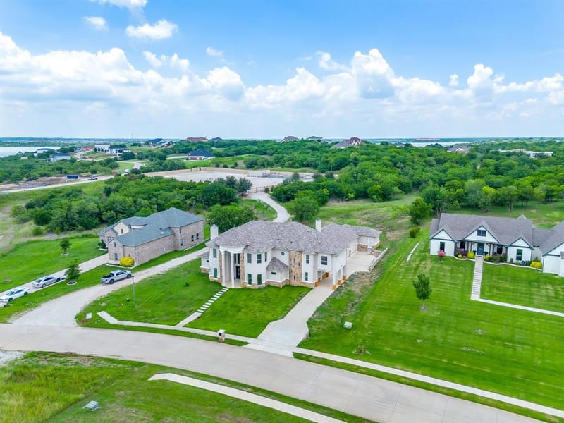 3124 Koscher Drive, Grand Prairie TX 75104 - Photo 2