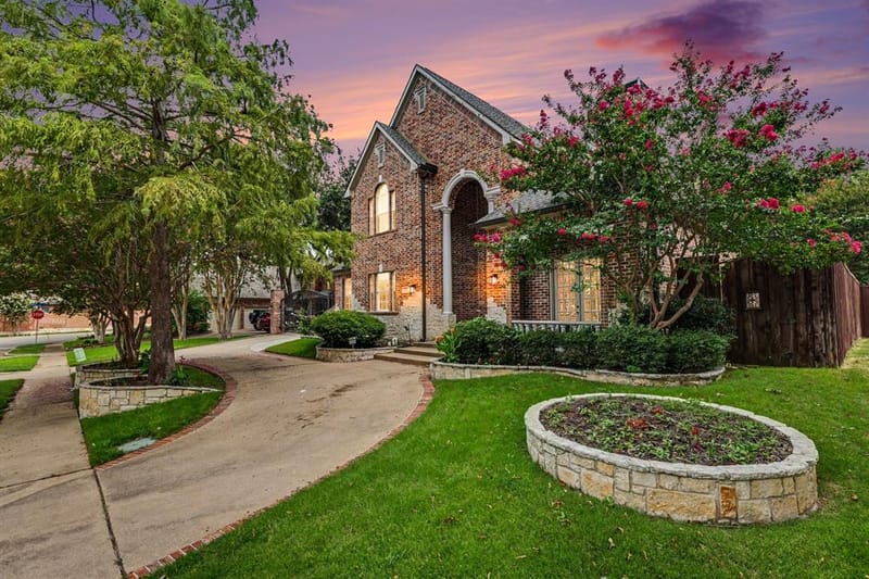 195 Chaucer Court, Coppell TX 75019