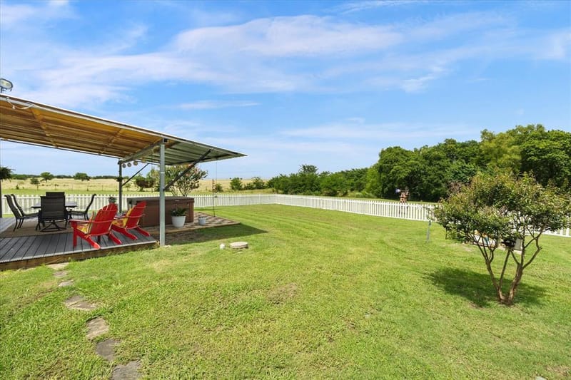 1028 Fm 1566 W, Celeste TX 75423 - Photo 8