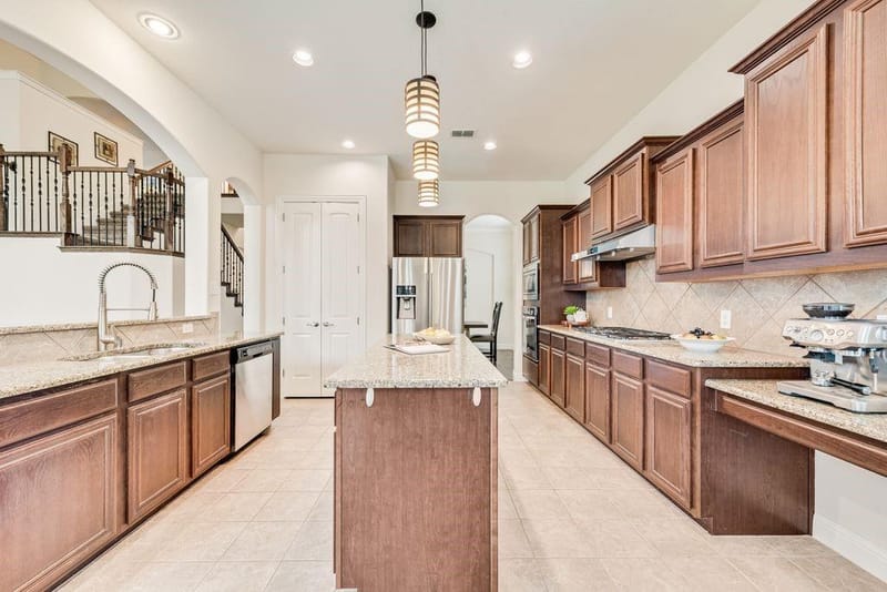 7230 Milsap Lane, Frisco TX 75035 - Photo 6
