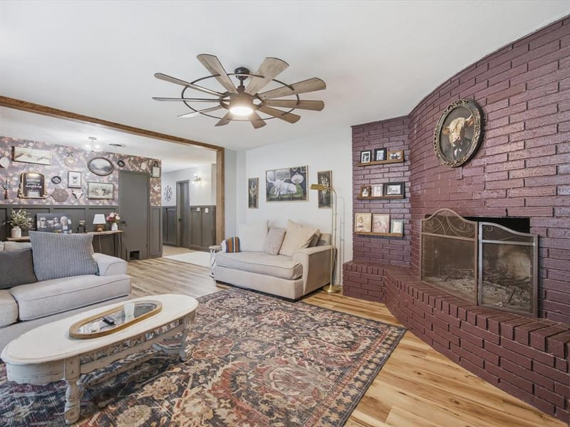 901 Pebble Street, Bowie TX 76230 - Photo 7