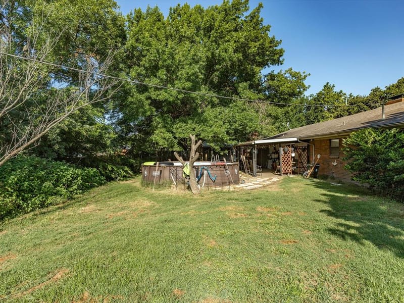 901 Pebble Street, Bowie TX 76230 - Photo 35