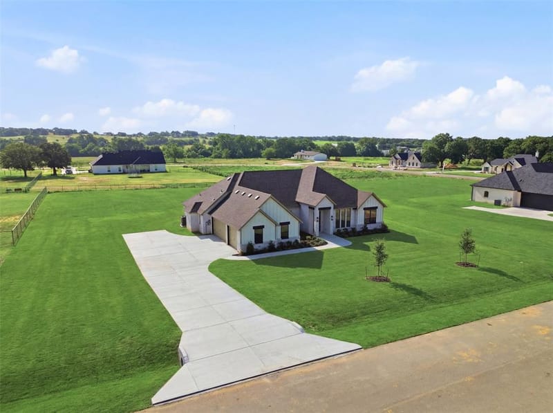 2004 Forest Bridge Drive, Azle TX 76020 - Photo 2