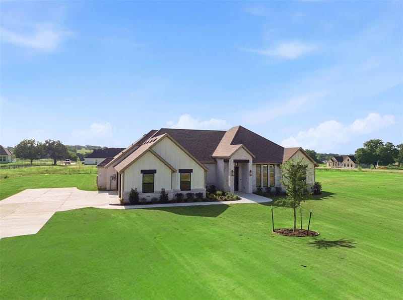 2004 Forest Bridge Drive, Azle TX 76020 - Photo 3