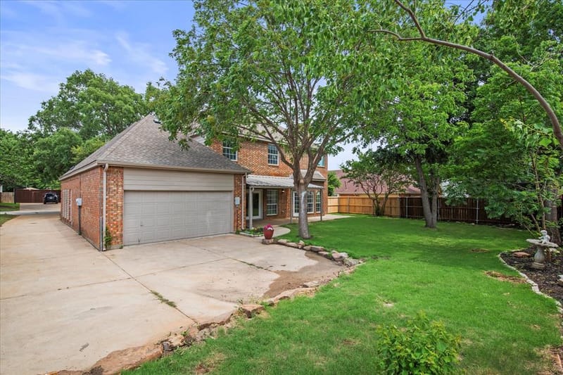 634 Meadowcrest Drive, Highland Village TX 75077 - Photo 37