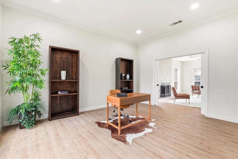 634 Meadowcrest Drive, Highland Village TX 75077 - Photo 11