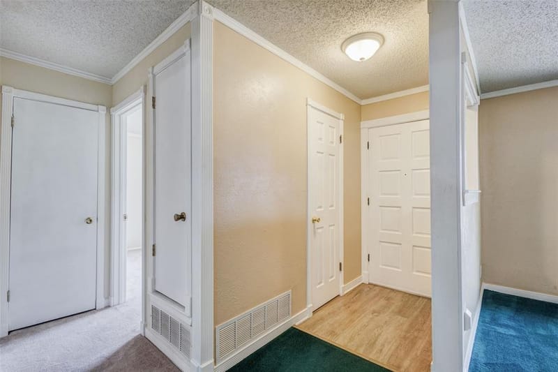 1507 Harvest Hill Lane, Arlington TX 76014 - Photo 3