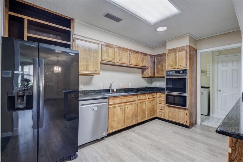 1507 Harvest Hill Lane, Arlington TX 76014 - Photo 14