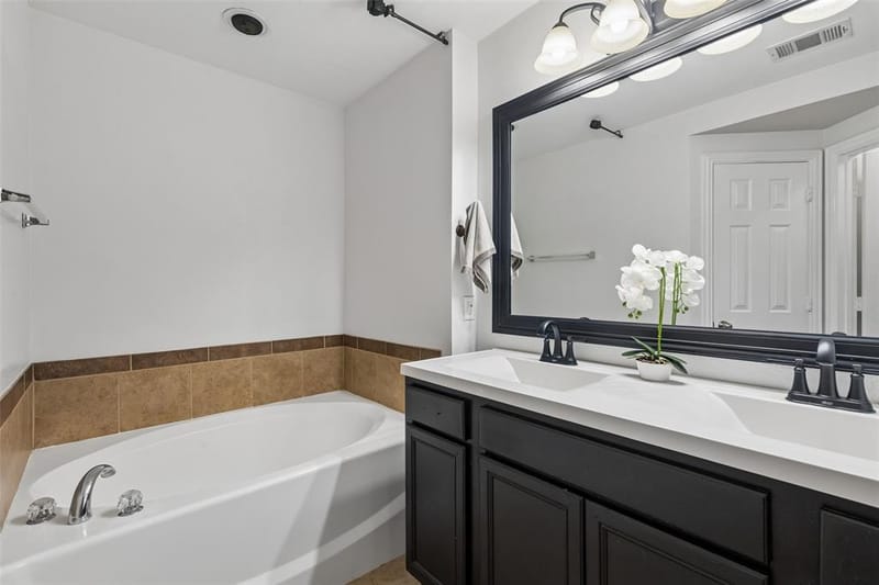 2700 Club Ridge Drive # 22, Lewisville TX 75067 - Photo 14