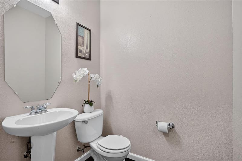 7401 Fossil Creek Drive, Arlington TX 76002 - Photo 9