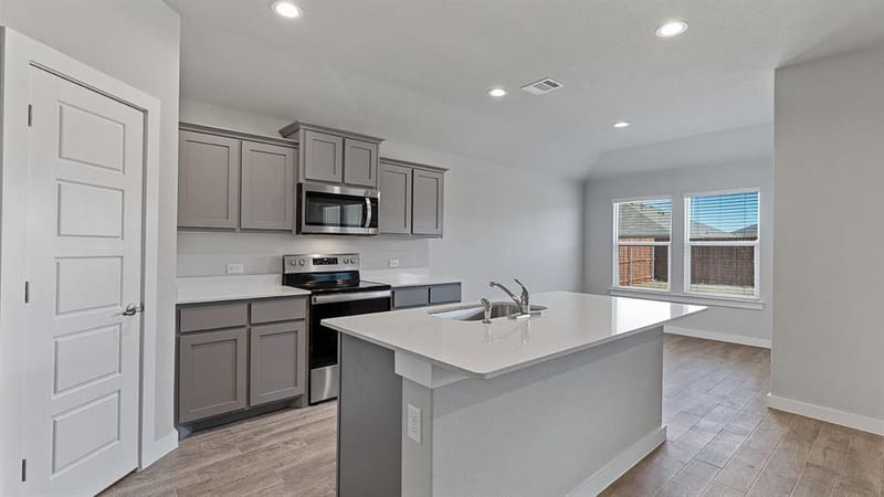 2809 HAWK Drive, Denton TX 76205 - Photo 3