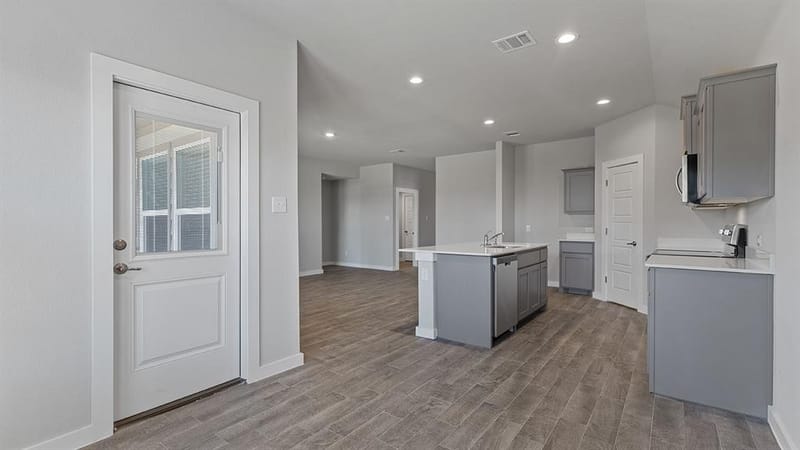 2809 HAWK Drive, Denton TX 76205 - Photo 8