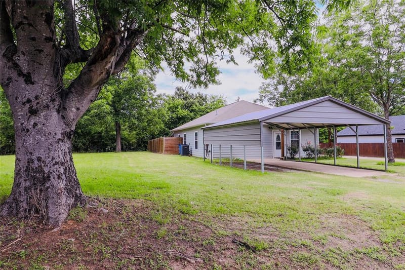 1000 N Spring Street, Grand Saline TX 75140 - Photo 3