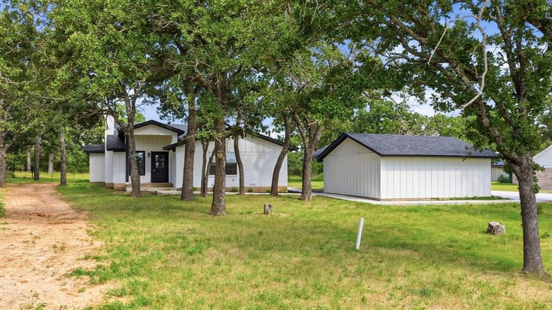 109 Aslan Road, Poolville TX 76487 - Photo 32
