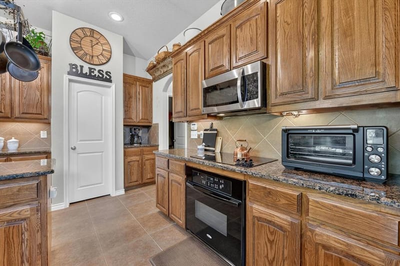 759 Peach Lane, Burleson TX 76028 - Photo 15