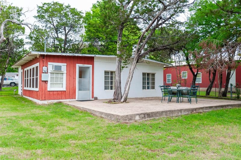 137 Center Loop, Whitney TX 76692 - Photo 6