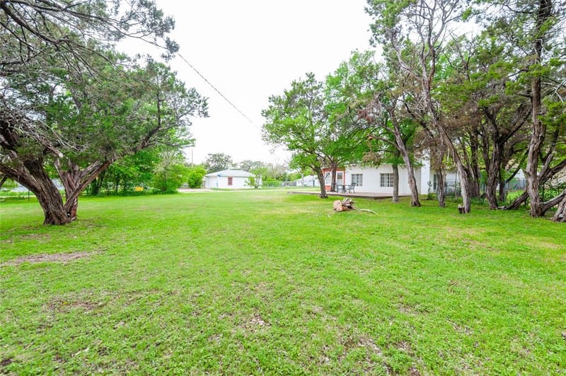 137 Center Loop, Whitney TX 76692 - Photo 12