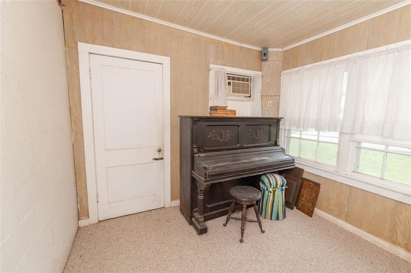 137 Center Loop, Whitney TX 76692 - Photo 18