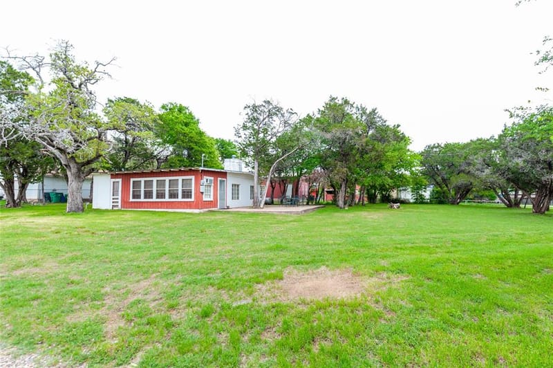 137 Center Loop, Whitney TX 76692 - Photo 11