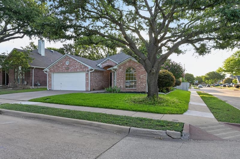 7700 Black Bear Court, Fort Worth TX 76137 - Photo 2