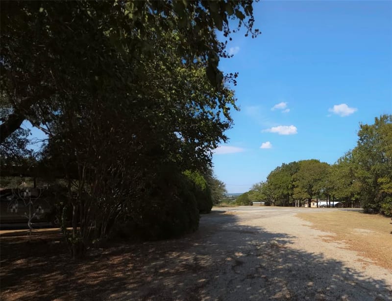 135 Elm Street, Palo Pinto TX 76484 - Photo 3