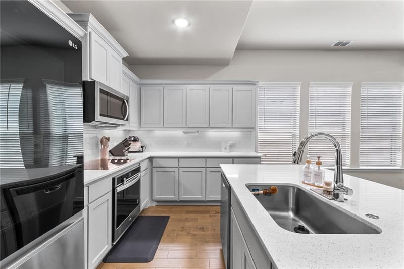 352 Boone Drive, Waxahachie TX 75165 - Photo 8